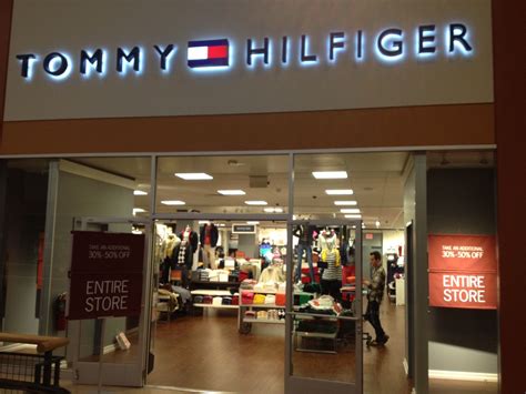 Tommy Hilfiger Outlet .